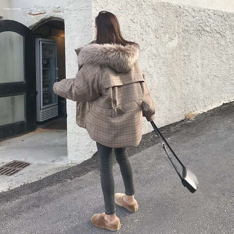 

Photo Shoot Main Push CHIC Vigorous GIRL'S Coffee Plaid Mid-length Waist Hugging Hooded Large Fur Collar Pike Cotton Coat