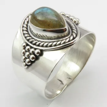 

Genuine Labradorite Ring # 9 5.8 Grams Solid Ladies Stone