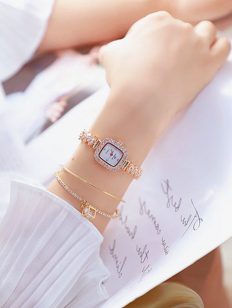 11867738174_381868954