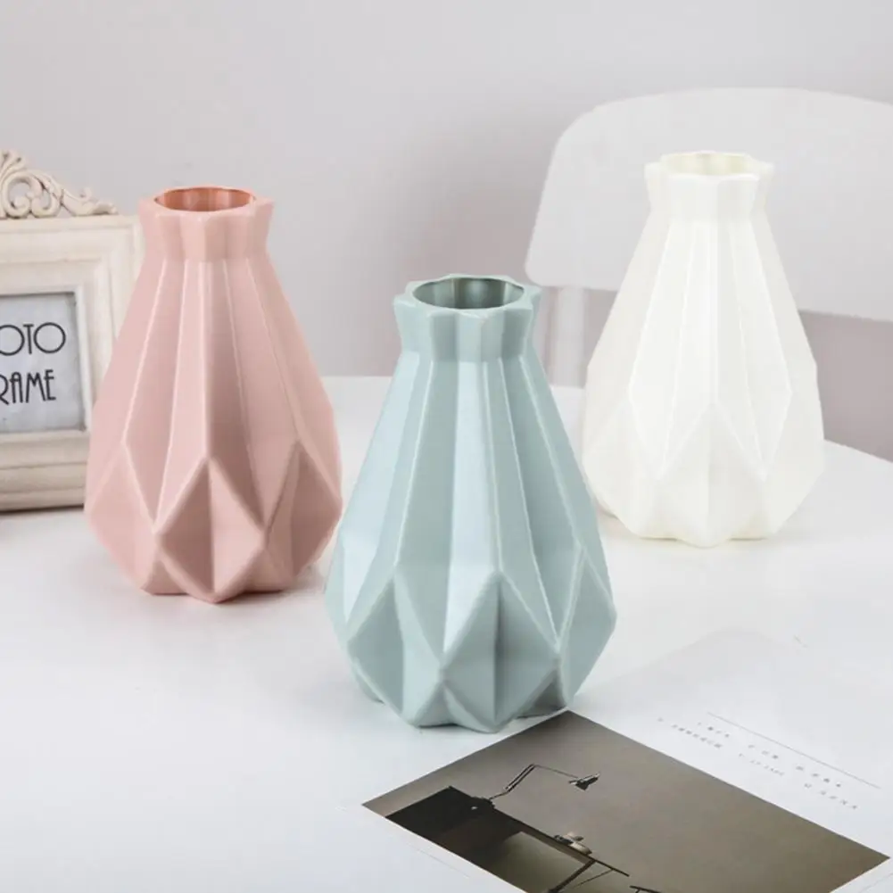 

Plastic Vase Shatter-proof Flower Pot Vase Modern Study Room Hallway Wedding Decor Flower Pot Simple Unique Vase for Decorating