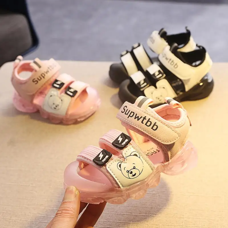 

New Led Kids Soft Breathable Sandals Children's Luminous Lighted Shoes Girls Colorful LED lights Children Beach Sandals