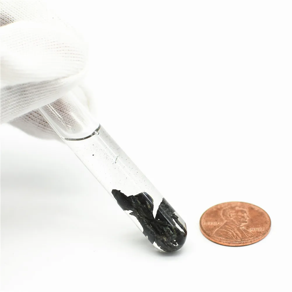 

Metal Europium Distillation Eu Crystal Branch Shape Argon Gas + Paraffin Oil + Glass Seal Protect About 1 Gram in Dia10mm Glass