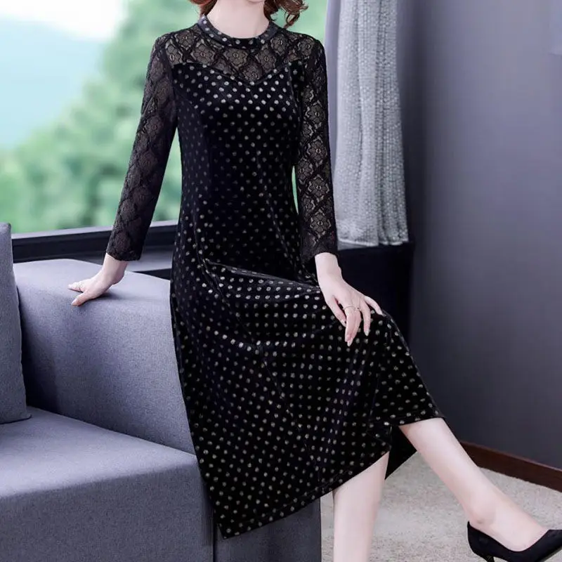 

Autumn And Winter Lace Polka Dot Gold Velvet Dress Women's 2021 New Fashion All-Match Temperament Elegant Lady Dress 5XL M1421