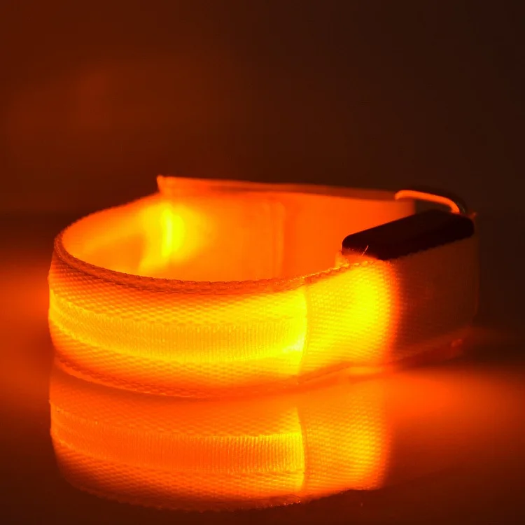 1 упаковка светящиеся браслеты спортивные светодиодный напульсники регулируемые ходовые огни для бегунов велосипедистов велосипед предупреждающий свет батарея