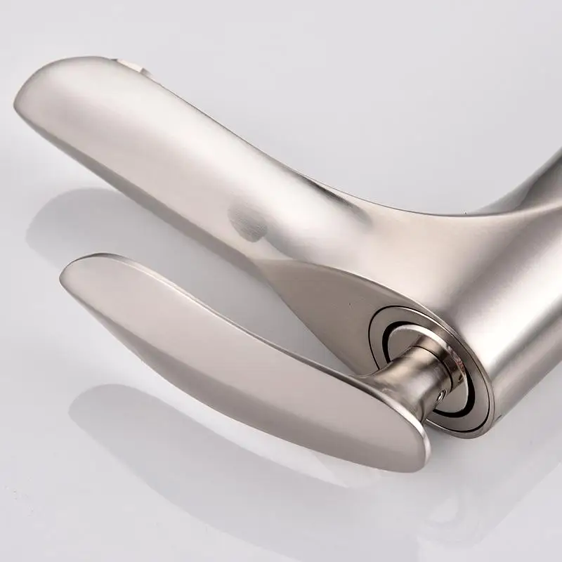 Смесители для раковины элегантный кран ванной комнаты смеситель с горячей и