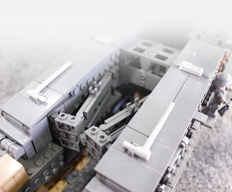 It's not LEGO:KAZI German 80cm k(e) Railway Gun DORA Review 