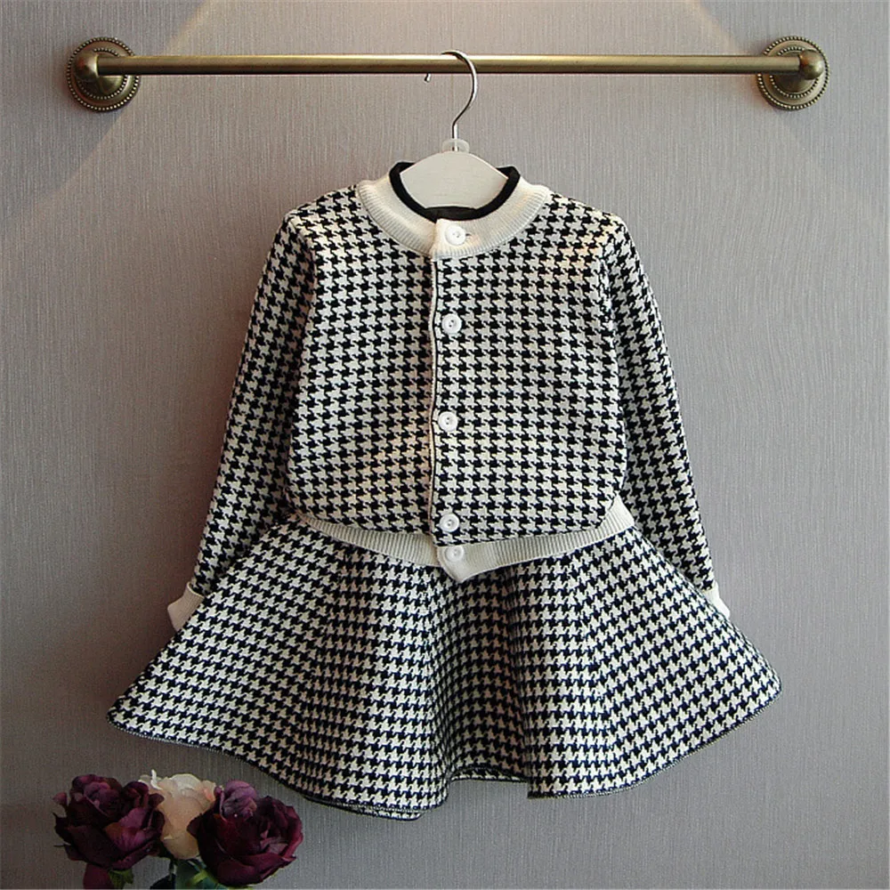 Комплекты одежды для маленьких девочек; детский вязаный кардиган с длинными рукавами; свитера и короткая клетчатая юбка; весенний теплый Детский костюм