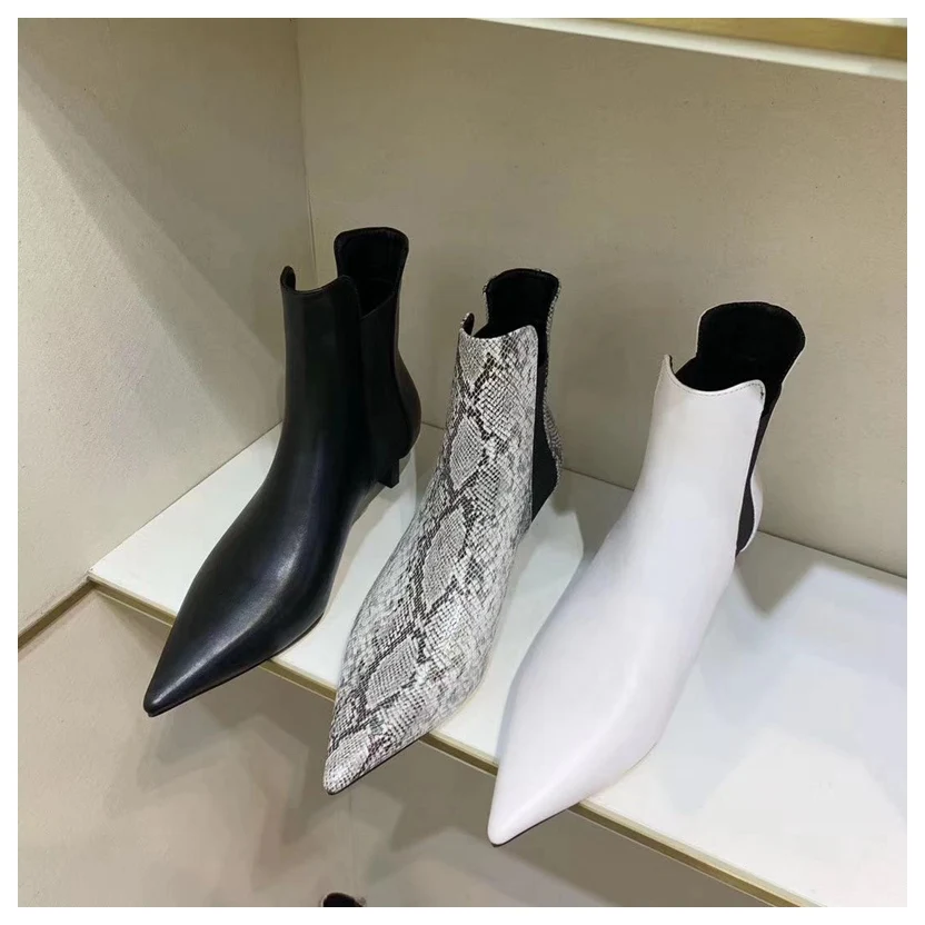 Ботильоны из искусственной кожи со змеиным принтом; женские полусапожки с острым носком на низком каблуке; зимняя обувь; женские ботинки «Челси»; женская обувь; коллекция года; Chaussur