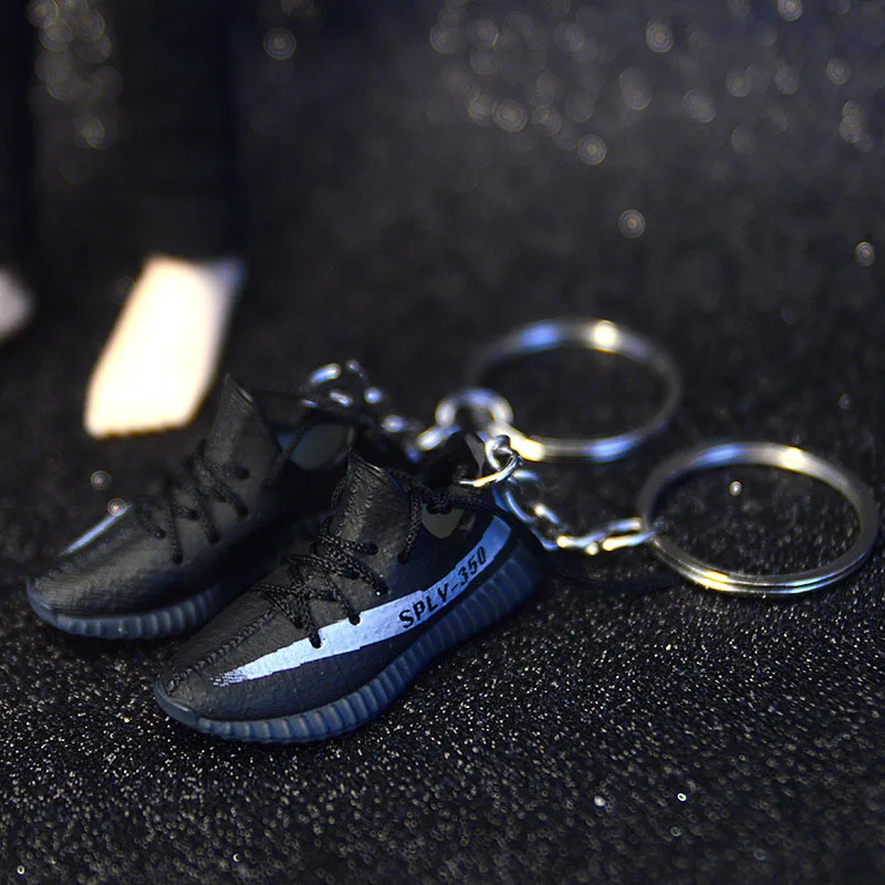 3D Mini Yeezye Sneaker Keychain Shoes Model Backpack Pendant For Boyfriend Birthday Party Present High Quality Shoes Keyring Hot 3D Mini Yeezye Sneaker Keychain Shoes Model Backpack Pendant For Boyfriend Birthday Party Present High Quality Shoes Keyring Hot