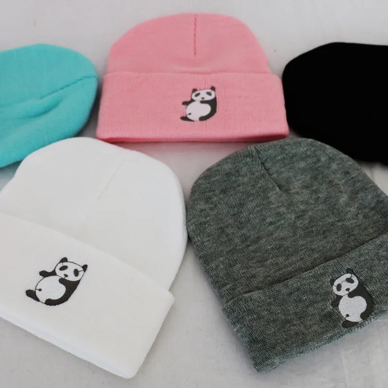 

in the fall and winter of leisure men and women on the new lovely giant pandas knitting hat warm warm hat head cap