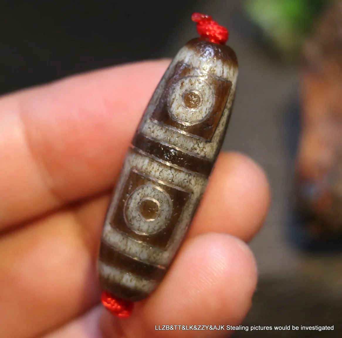 

Ultra Energy Tibetan Old Agate Silver Inlay Di Men Fold Line 4 Eye dZi Bead Pendant 4A LKbrother Sauces Top Quality F029A