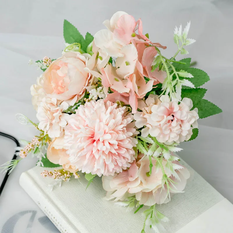 Горячая 1 Букет искусственного шелка Цветы Букет из роз для свадьбы Вечерние украшения дома невесты декоративные букеты