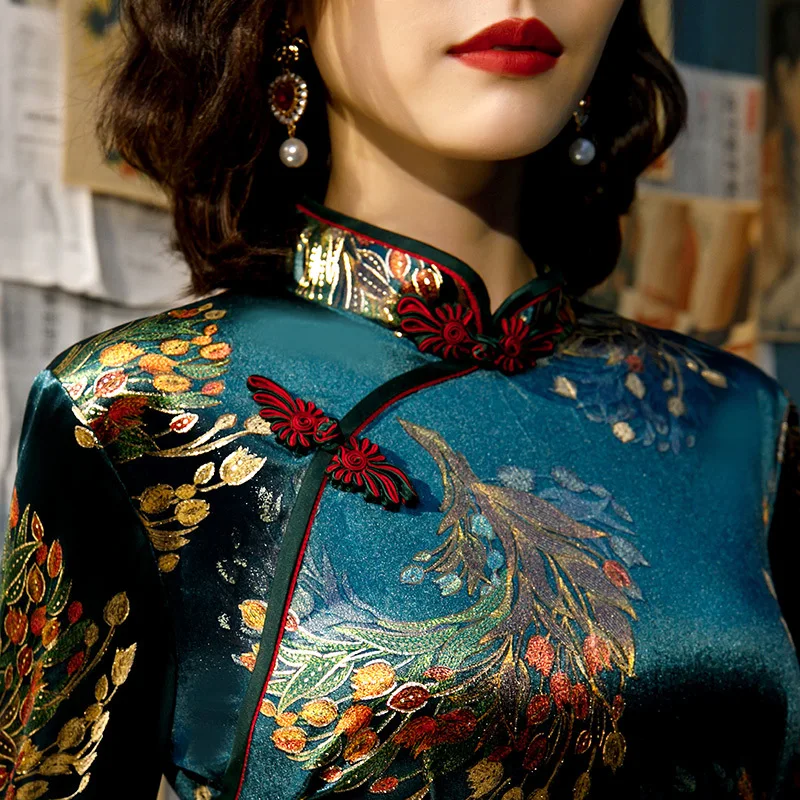 Sexy Velour Short Floral Handmade Button Silm Qipao Chinese Traditional Women Dress Vintage Lady Sexy Cheongsam Plus Size 5XL