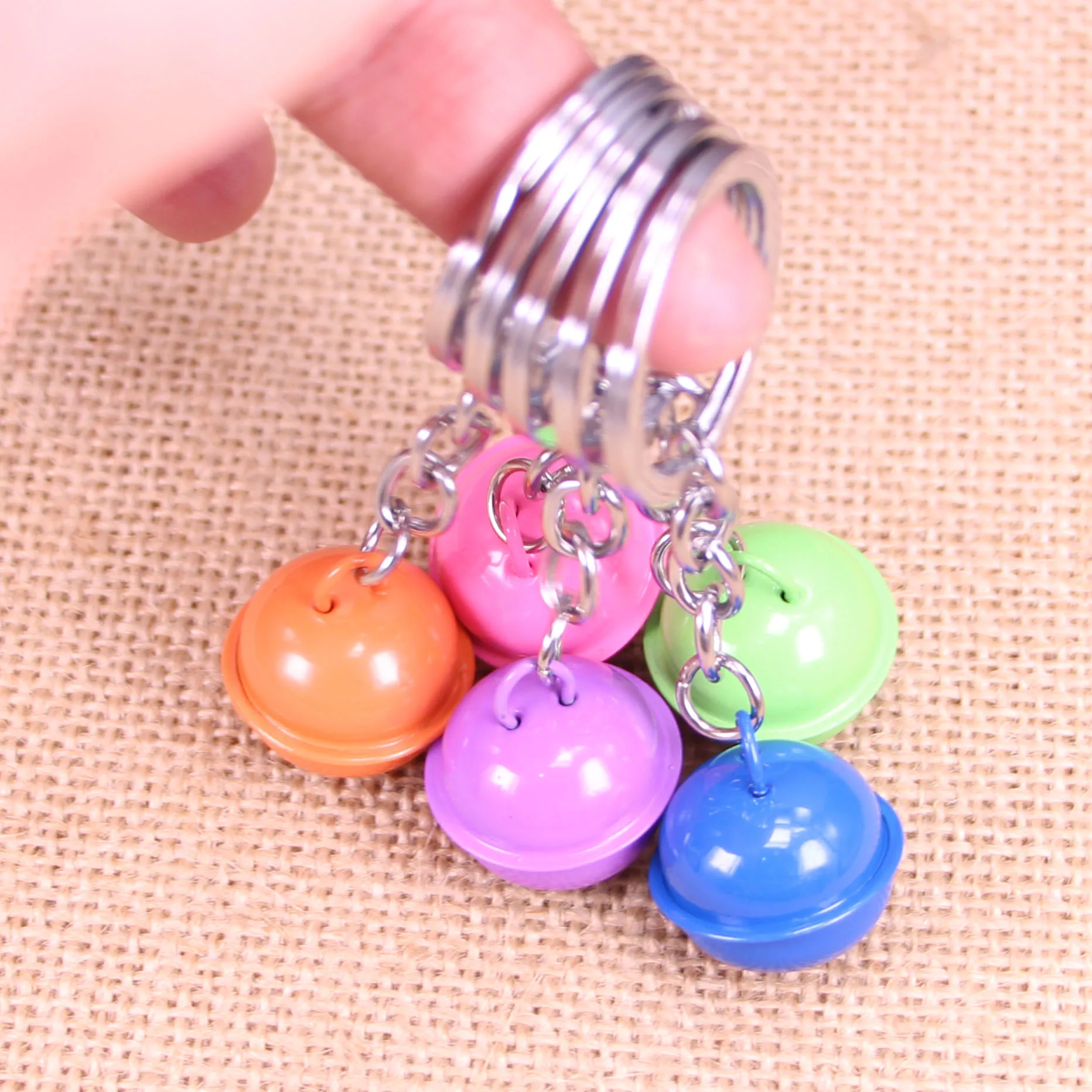 

Small Bell Keychain Small Cute Metal Bells Key Holder Fashion Key Chain Keychain tool Adjustable key
