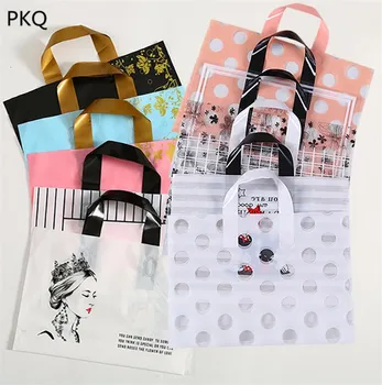 

50pcs/lot Gift Bags With Handles 12 designs Plastic Bags 35x25cm Favor Wedding Christmas Gifts Bags Jewelry Packaging Gift bags