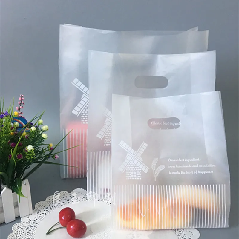

50pcs High Quality Plastic Shopping Bags Gift Bags with Handle Christmas Wedding Party Favor Bag Candy Cake Wrapping Bags