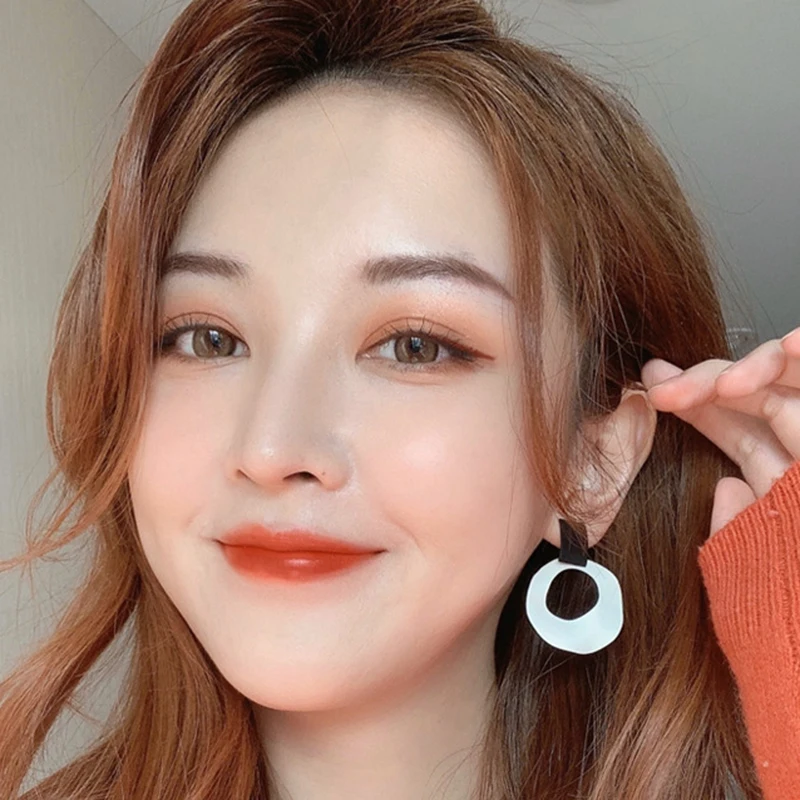 

Non-Stick Liquid Lipstick Matte Velvet Long-Lasting Moisturizing Waterproof Lip Glaze SSwell