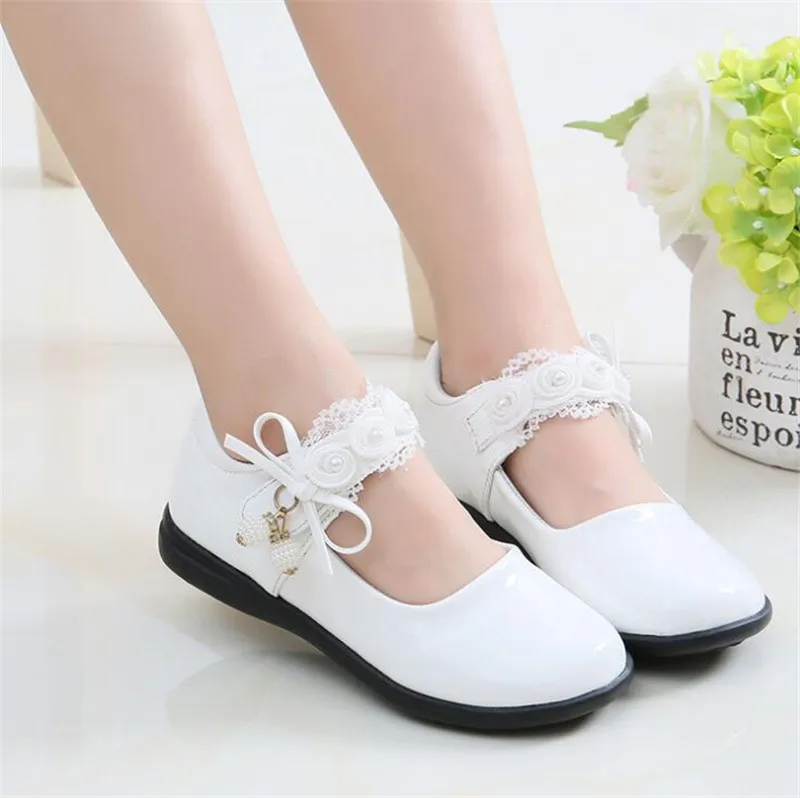 white Weoneit/Обувь для девочек; коллекция года; сезон весна; модная детская обувь для девочек с жемчугом; кожаная однотонная Повседневная красивая танцевальная обувь для девочек; Студенческая обувь - Цвет: white