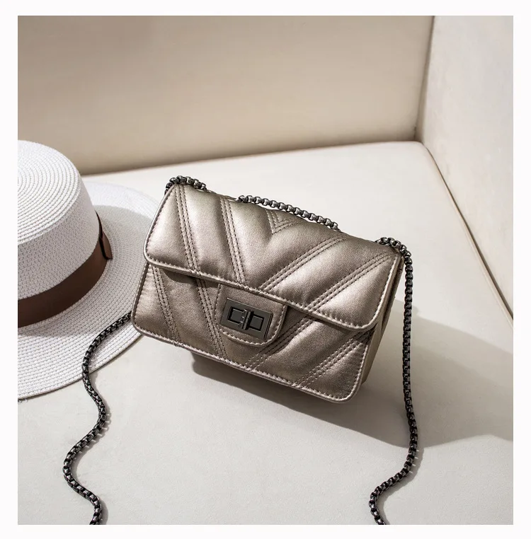 Mini Quilted Leather Double Flap Handbag 2019 New Luxury Designer Women's Chain Shoulder Bags Classic Crossbody Flap Purse Black (13)