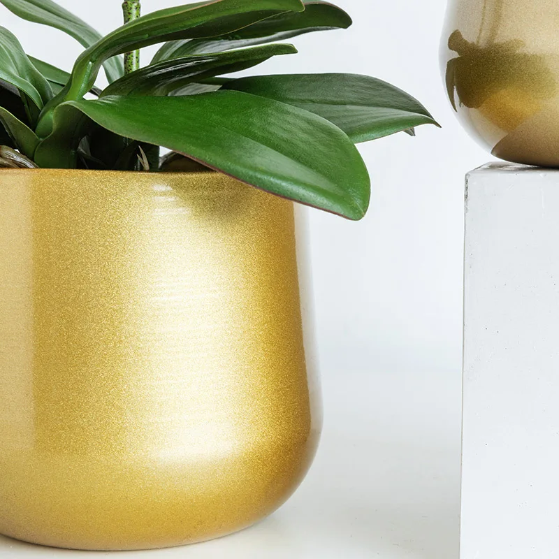Golden Wrought Iron Creative Flower Pot Nordic Style Metal Succulent Plants Courtyard Garden Flower Decoration Golden Wrought Iron Creative Flower Pot Nordic Style Metal Succulent Plants Courtyard Garden Flower Decoration