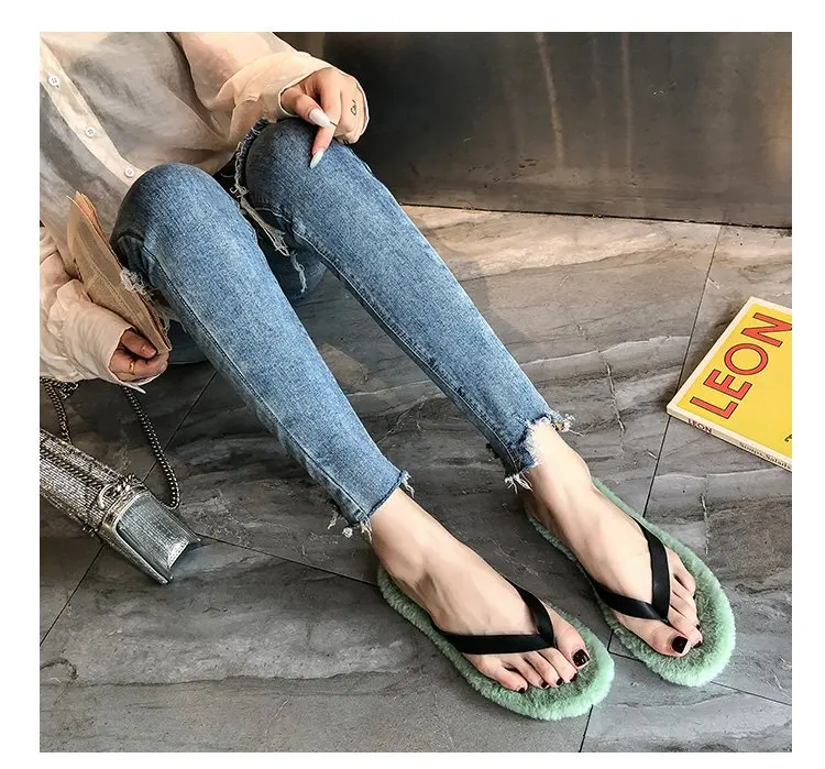 Classics Winter Women Fur Flip Flops Outside Flat Open Toe Women Shoes Solid Casual Faux Fur Slippers