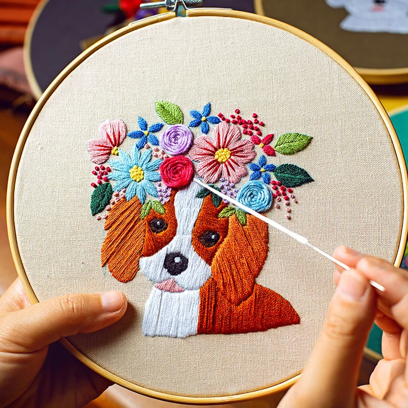 

Cartoon Dog DIY Flower Embroidery Starter Kit Needlework Cross Stitch Set With Bamboo Hoop for Beginner Sewing Art Craft