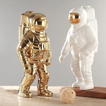 

Gold Space Man Sculpture Astronaut Fashion Vase Creative Modern Ceramic Cosmonaut Ornament Model Garden Statue Decorations