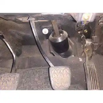 

BRAKE PEDAL TOYOTA COROLLA VERSO (R1)