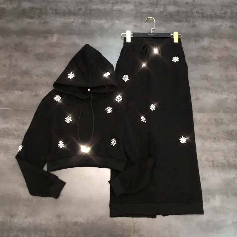 

New version of its diamond heavy fleece flower movement satchel hip skirt suit or two