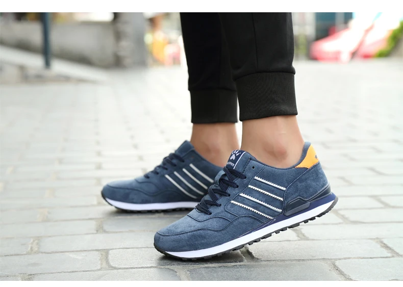 2020 Men's Casual Breathable Sneakers