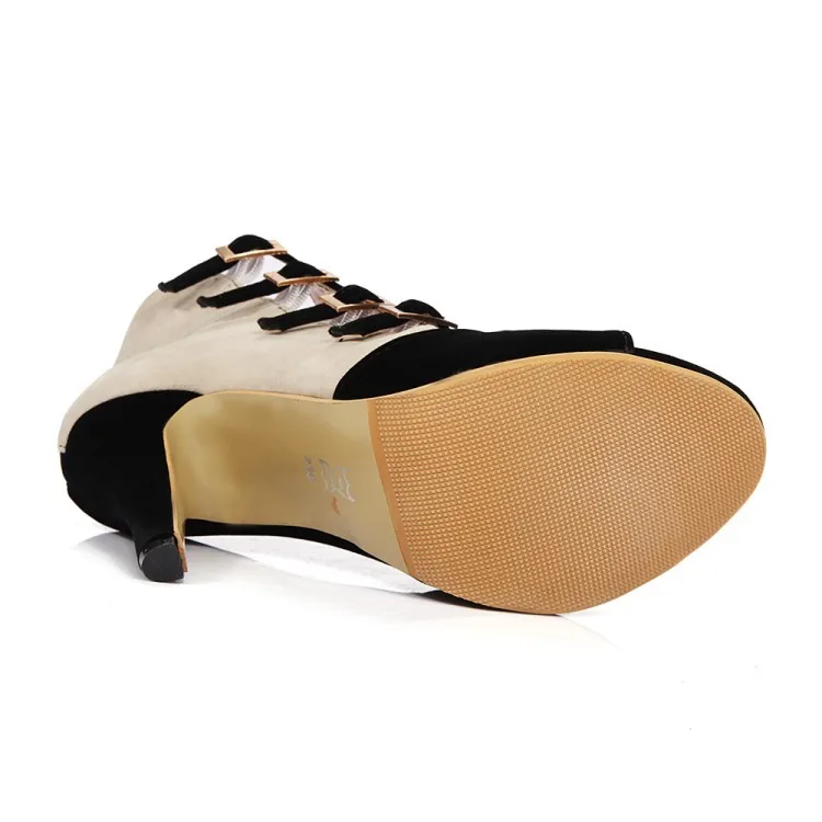 2834311369_1390563750