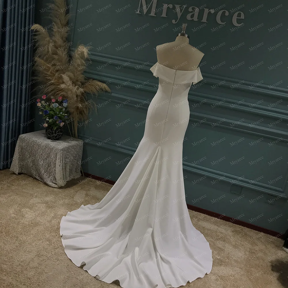 Mryarce Schulterfreies Brautkleid aus Stretch-Crêpe mit offenem Bein – Detail 5