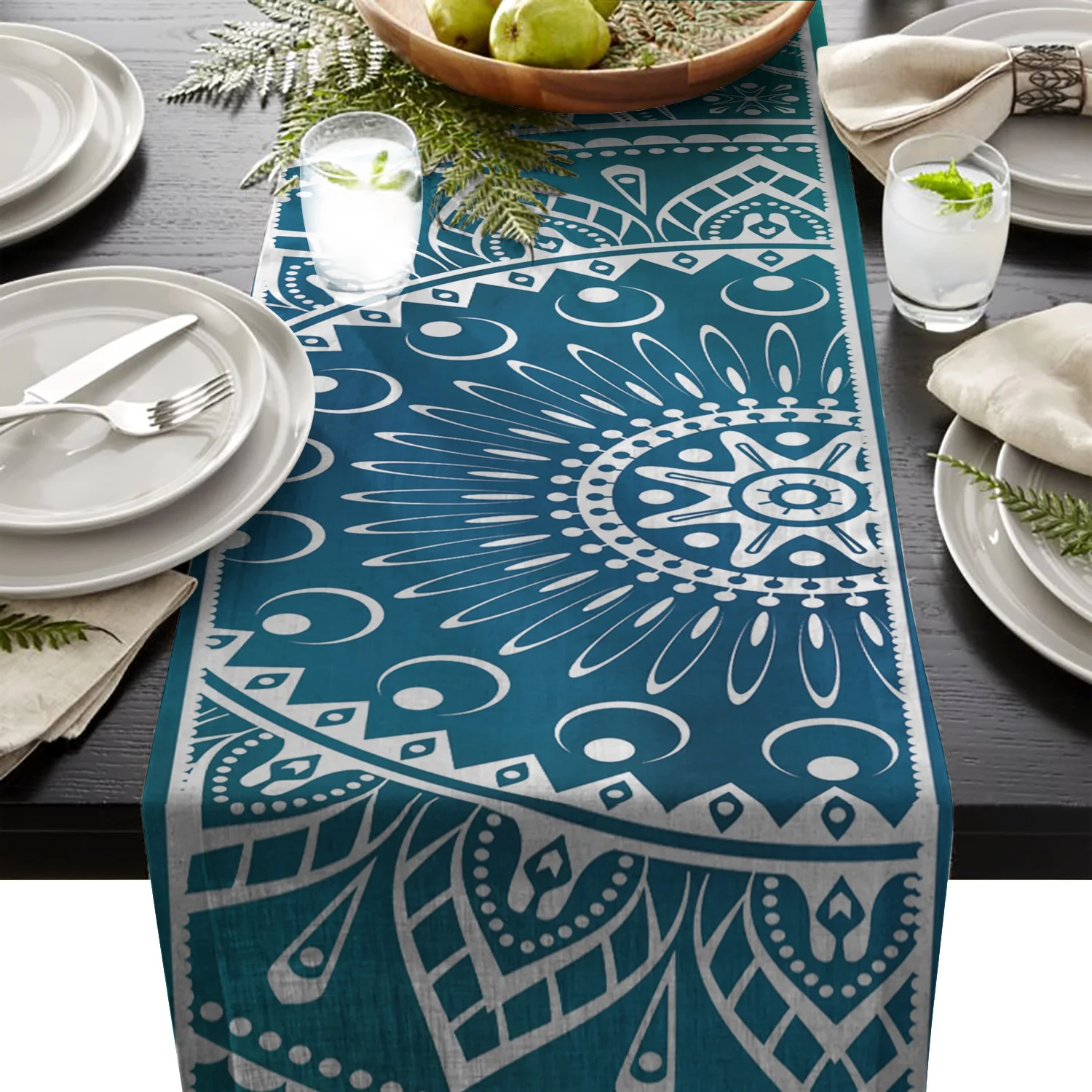 Mandala Datura Buddhism Ethnic Table Runners for Family Dinner Outdoor Indoor Parties Thanksgiving Christmas Gathering