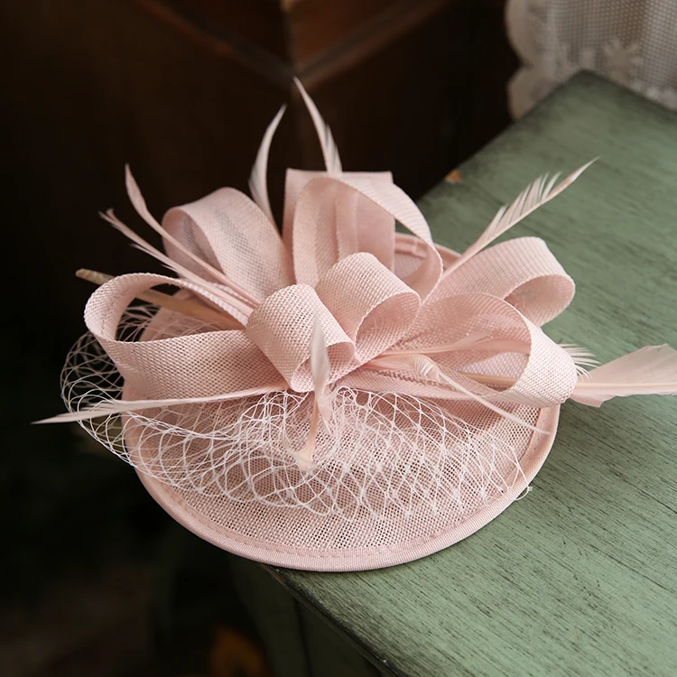 

The new 2019 silk heirloom dinner bowler hat bridal gown hat hair clip feather flower bowler hat