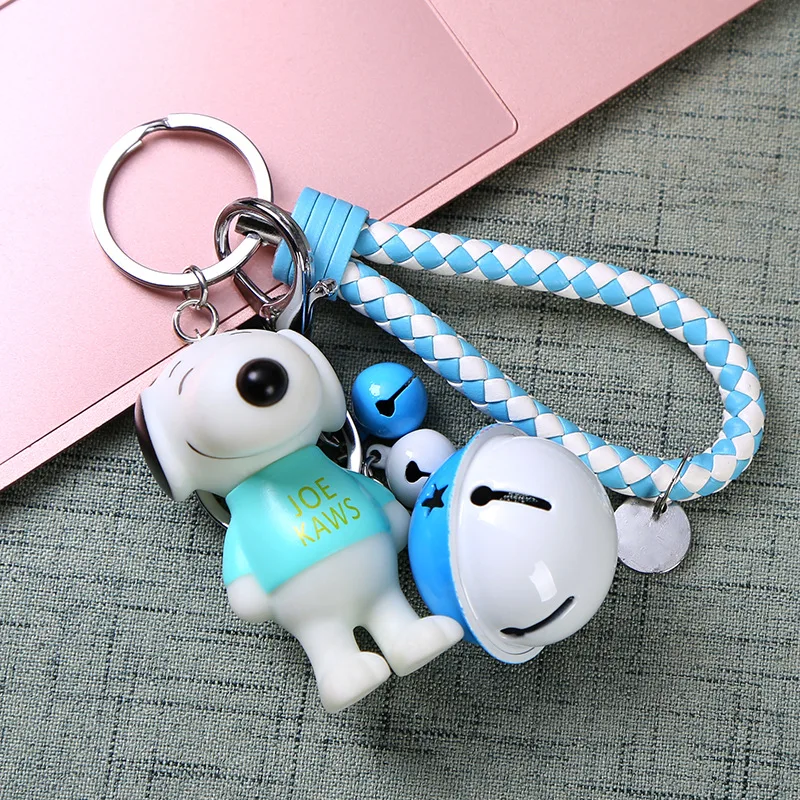 Snoopy Silicone Action& Toy Figures Doll Keychain Bell Leather Rope Cartoon Dog Snoopy Key Chain Ring Pendant Women Bag Pendant - Цвет: Серебристый