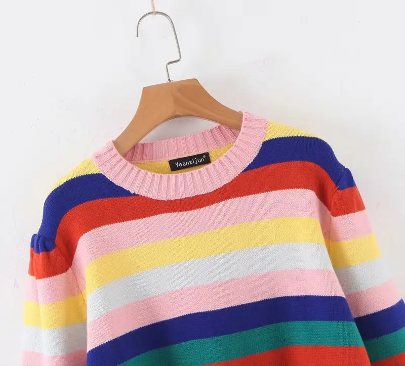 Новинка зимы 2019 Женский вязаный свитер в полоску с рукавами фонариками Радужный
