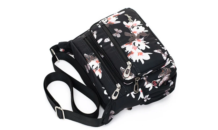 4410718489_1579316836