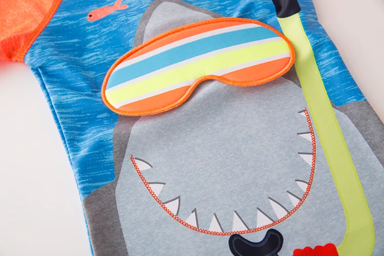 11251420560_1844225021