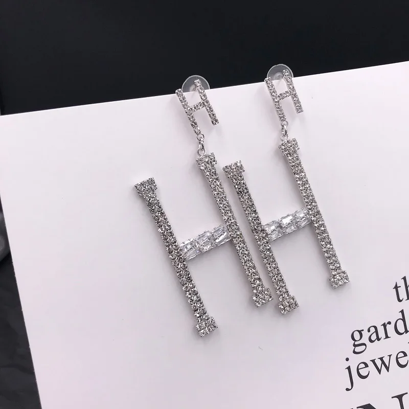 锆石镶钻H字母9.7元3