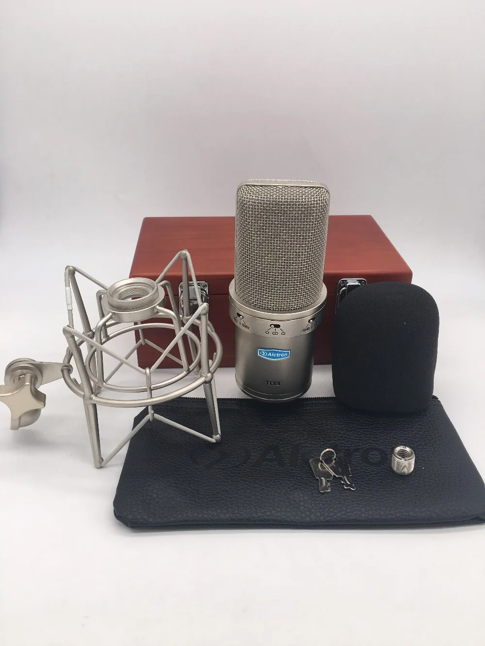 Alctron TL69 Professional Large Diaphragm Multi-Pattern Studio Condenser Recording Microphone,Recording Mic