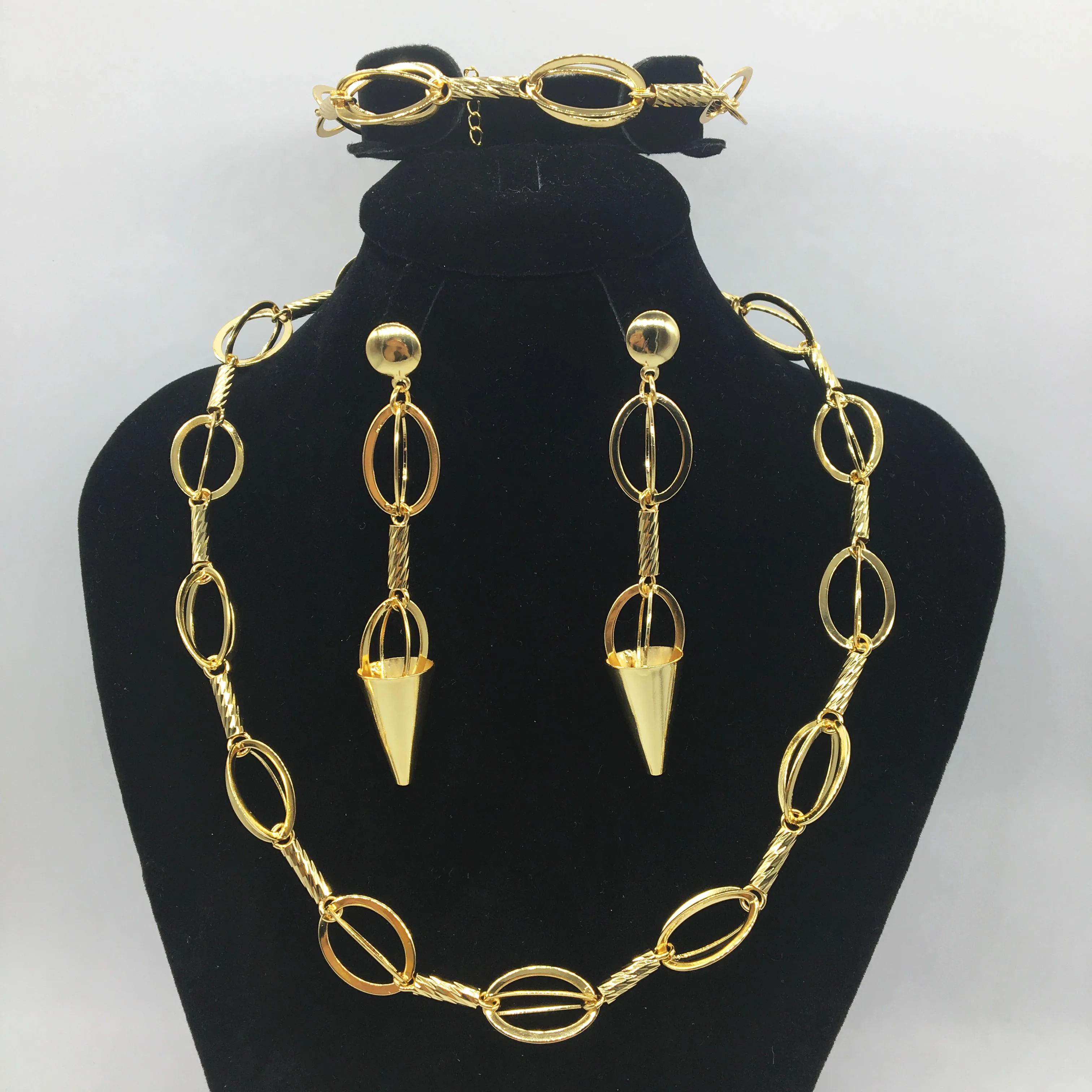 

Dubai gold necklace earrings collection fashion Nigeria wedding African pearl jewelry collection Italian women's jewelry set