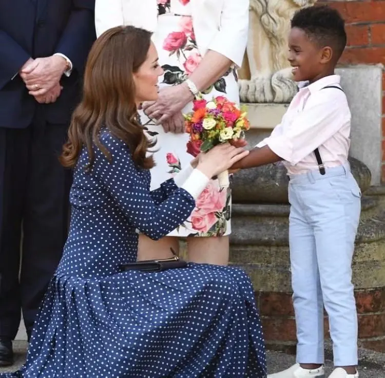 Новинка Kate Middleton, длинное платье в горошек, элегантное, с отложным воротником, в горошек, однобортное, с длинным рукавом, плиссированные платья