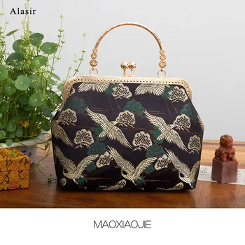 

Alasir Bag Female Embroidery Ancient Style Red Small Round Bag with Three-dimensional Embroidered Crane Diagonal Bag