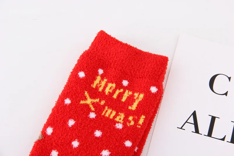 4 Pairs/lot Winter Socks Warm Soft Coral Fleece Men's Women's Padded Cartoon Elk Santa Claus Snowflake Socks Christmas Gifts