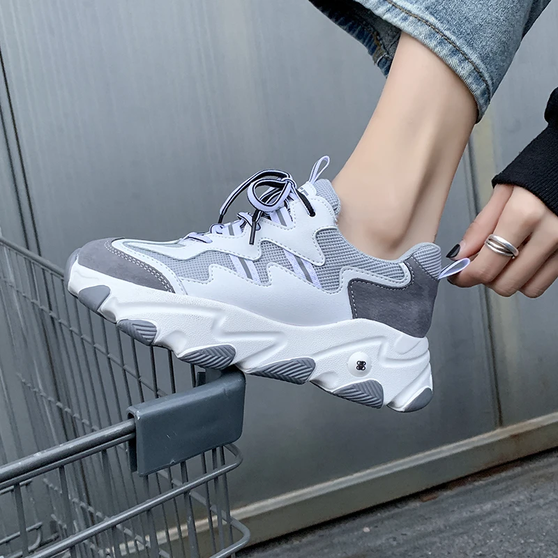 

2020 Spring Women Chunky Sneakers Lace Up Casual Shoes Designers Fashion Old Dad Shoes Female Leather Woman Running Trainers