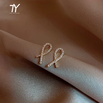 

2020 new simple interwoven Love Earrings Fashion Korean female jewelry student best friend Earrings party daily Earrings