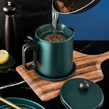 

Stainless Steel Lard Tank Oil Filter Pot Large Capacity Filter Oil Separator Storage Tank Kitchen Oil Bottle With Strainer