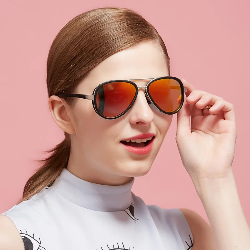New Fashion Men's and Women's Polarized Sunglasses Gradient Polarizer True Color Film
