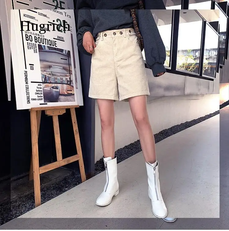 2021 Spring New Women's Loose Pockets Fashion Mid Waist Shorts Office Lady Buttons Female Corduroy Shorts