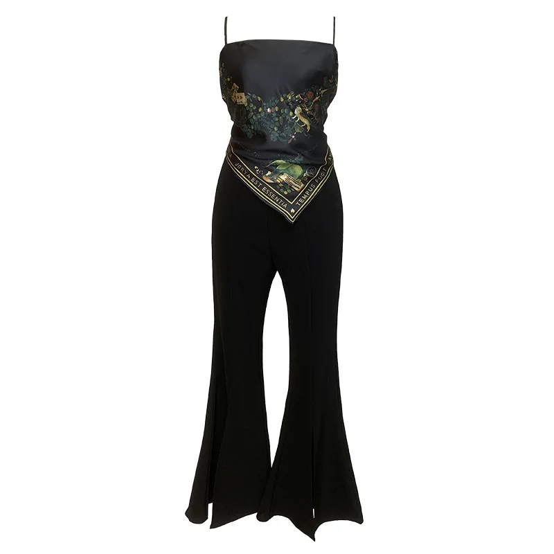 Рисунок 5 - Женский комплект из топа с открытыми